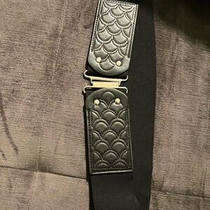 Wide Quilted Elastic Waist Belt in Black with Gold Hardware